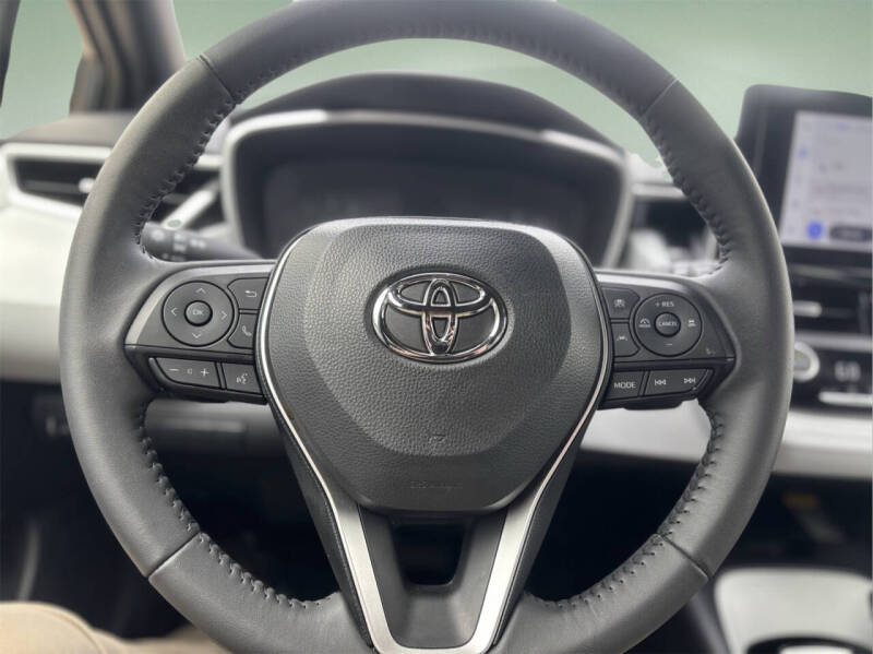 2024 Toyota Corolla Hatchback SE