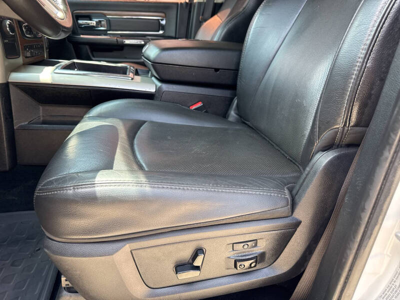 2015 RAM 3500 Laramie