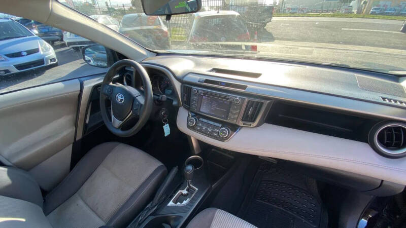 2013 Toyota RAV4 XLE