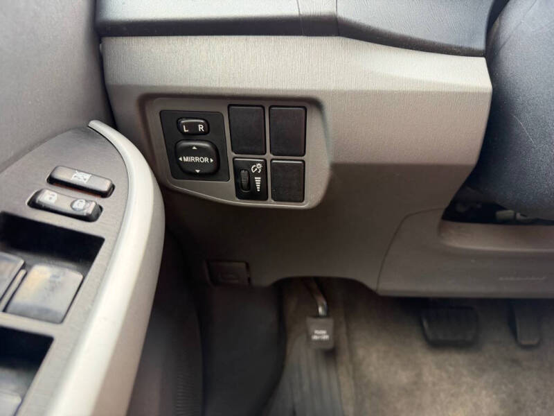 2011 Toyota Prius Two
