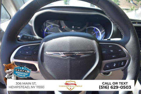 2024 Chrysler Pacifica Plug-In Hybrid Select