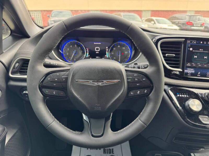 2023 Chrysler Pacifica Touring L