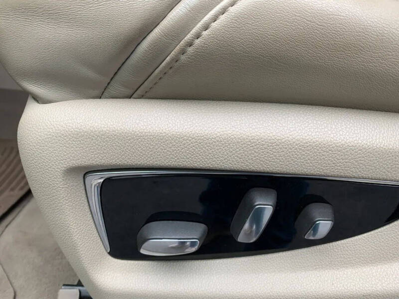 2015 Cadillac Escalade ESV Premium