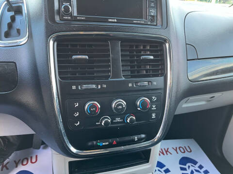 2017 Dodge Grand Caravan SE Plus