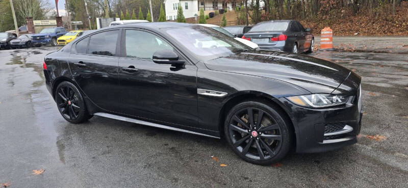 2017 Jaguar XE 35t R-Sport
