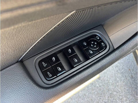 2017 Porsche Panamera 4S