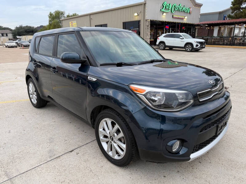 2017 Kia Soul +