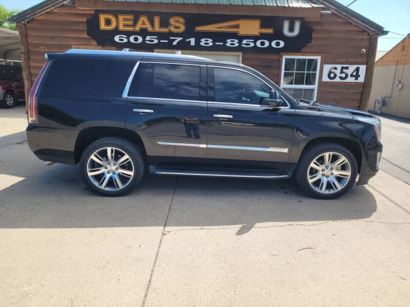 2017 Cadillac Escalade Luxury