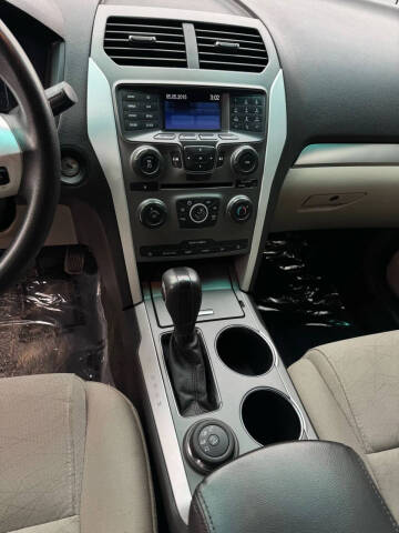 2014 Ford Explorer
