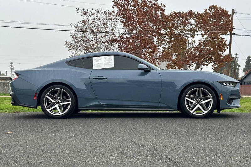 2024 Ford Mustang EcoBoost