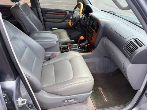 2001 Lexus LX 470