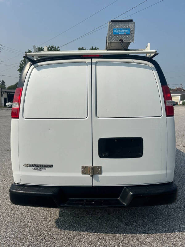 2018 Chevrolet Express 2500