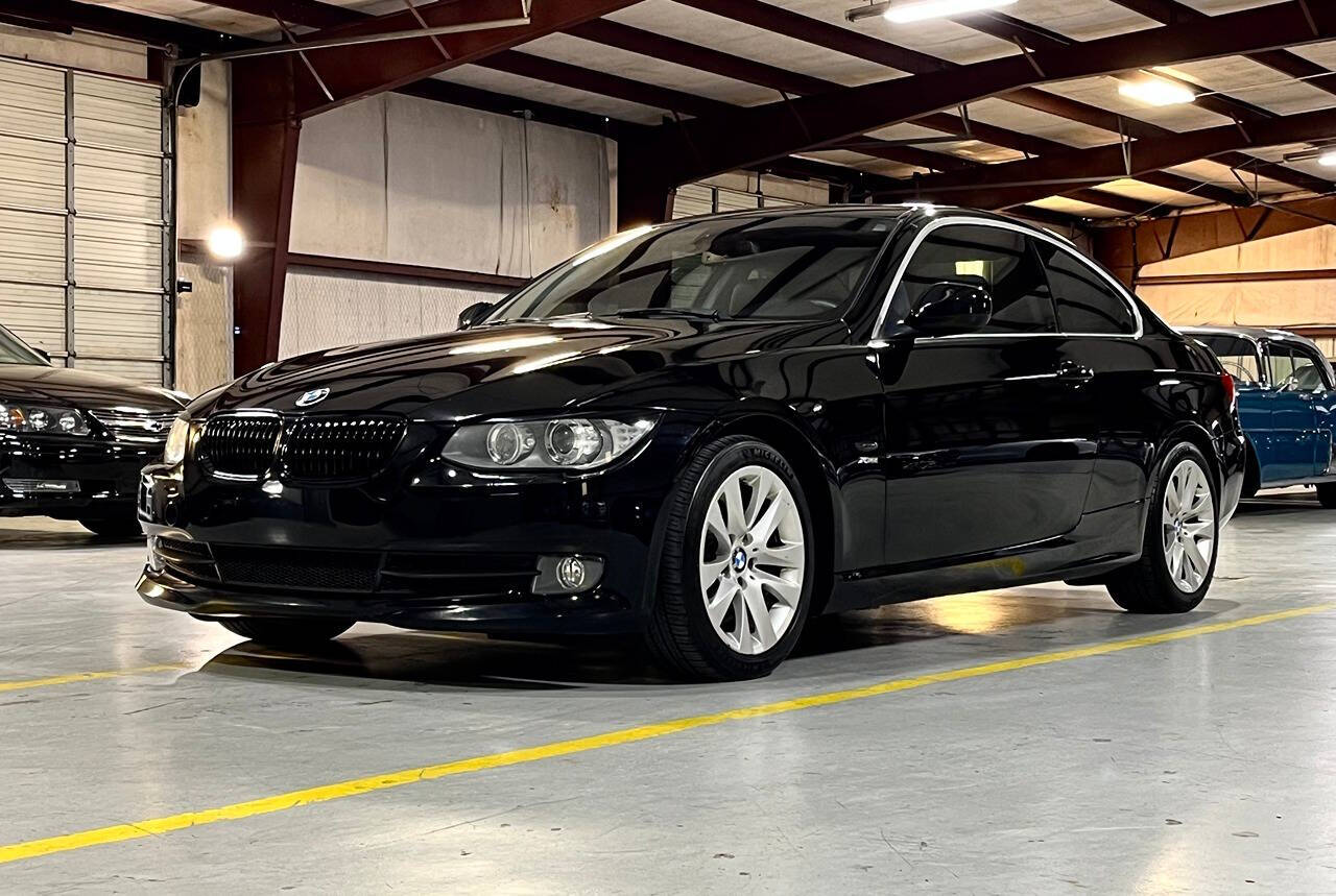 2011 BMW 3 Series for sale at Carnival Car Company in Victoria, TX