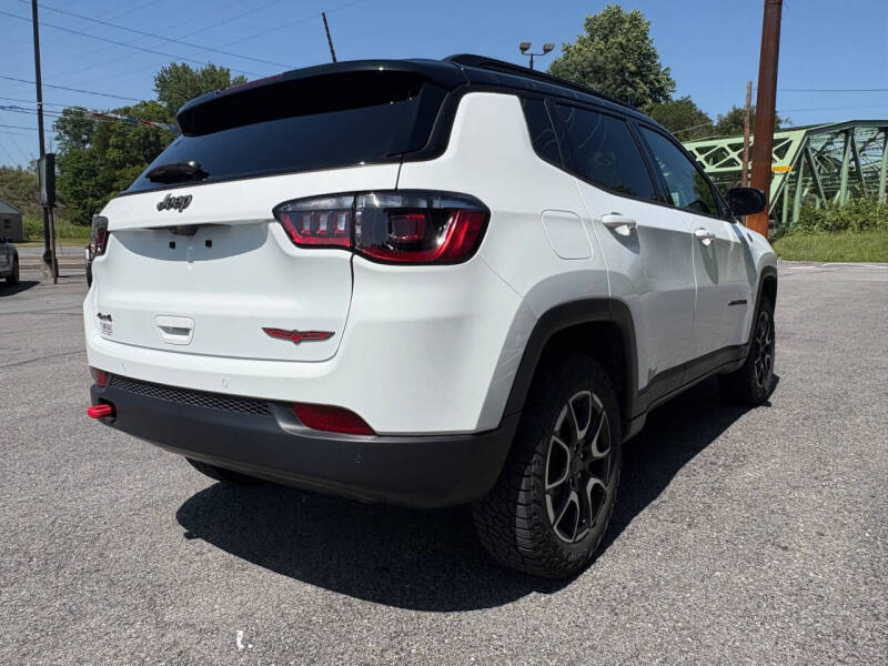 2025 Jeep Compass Trailhawk