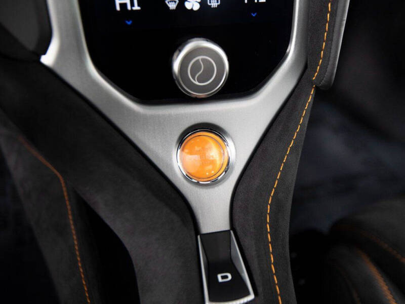 2025 McLaren 750S