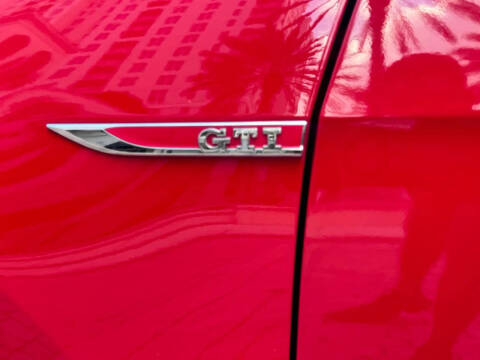 2017 Volkswagen Golf GTI S