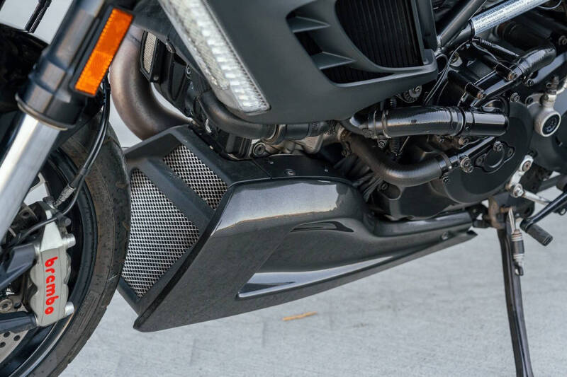 2011 Ducati Diavel