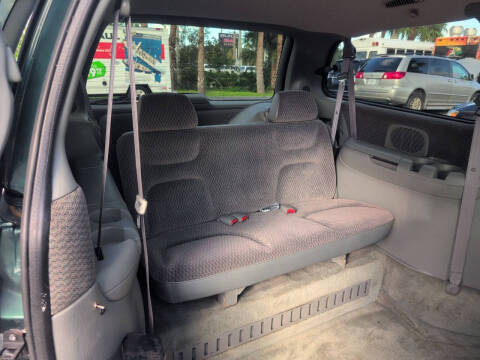 1998 Dodge Grand Caravan SE