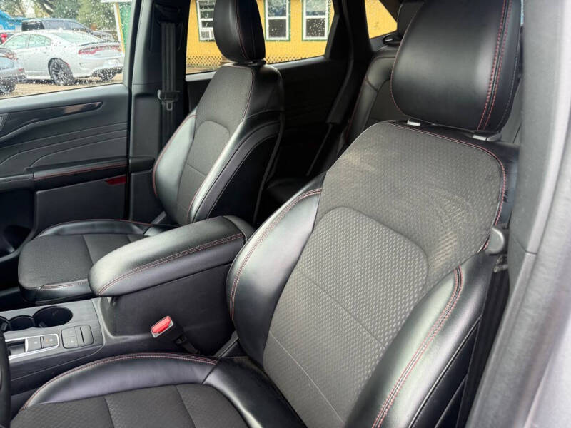 2024 Ford Escape ST-Line