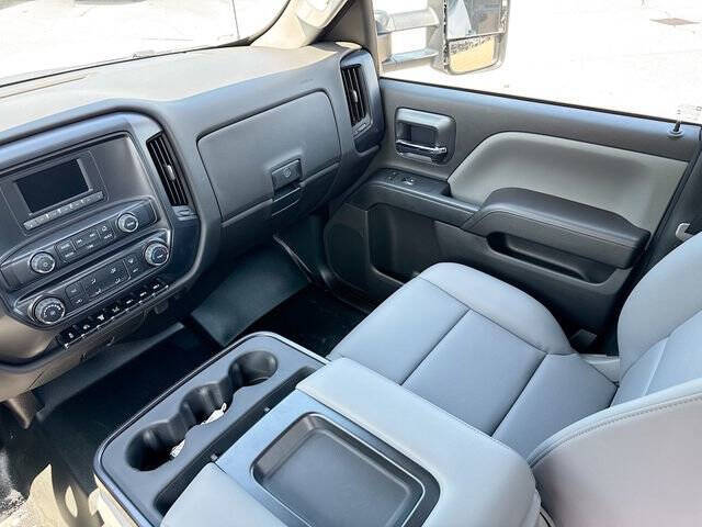 2024 Chevrolet Silverado MD