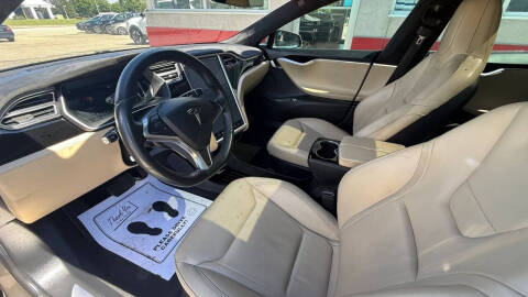 2015 Tesla Model S