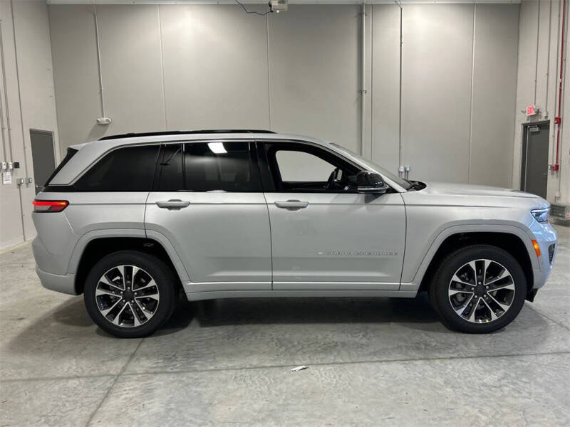 2025 Jeep Grand Cherokee Overland