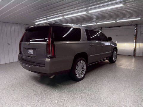 2018 Cadillac Escalade ESV Platinum
