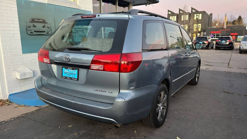 2005 Toyota Sienna