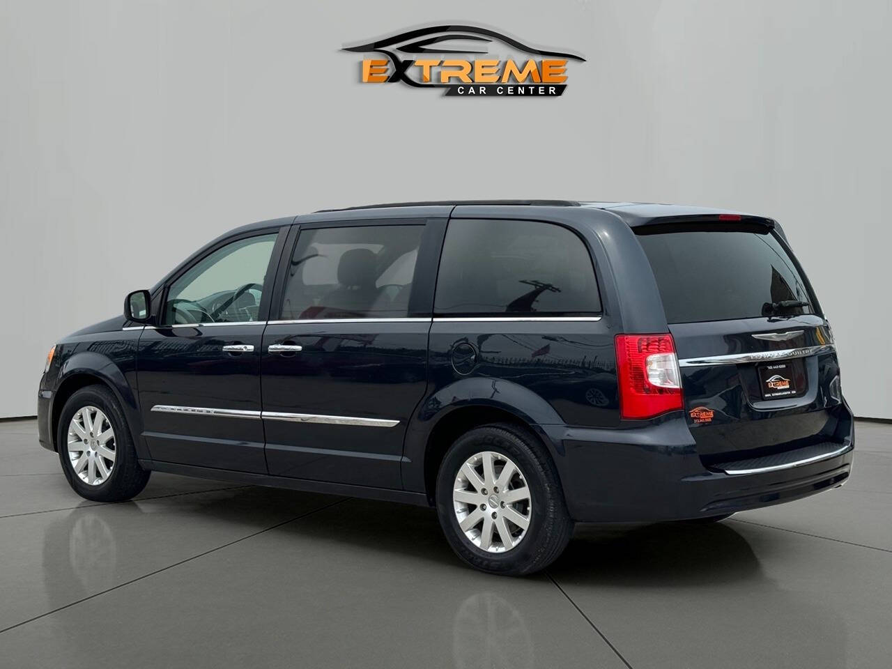 2014 Chrysler Town and Country for sale at Extreme Car Center in Detroit, MI