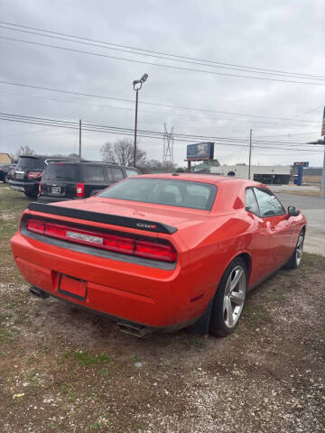 2010 Dodge Challenger SRT8