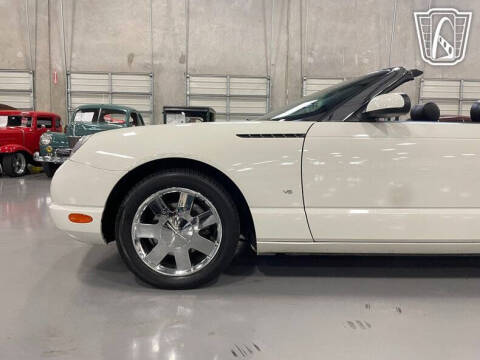 2003 Ford Thunderbird