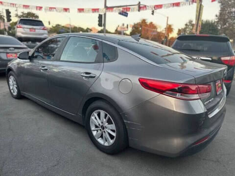2018 Kia Optima LX