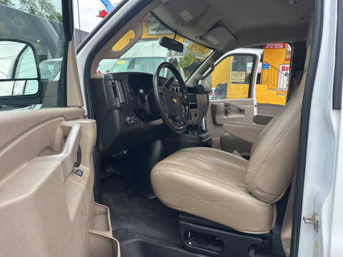 2020 Chevrolet Express 2500