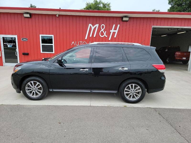 2016 Nissan Pathfinder for sale at M & H Auto & Truck Sales Inc. in Marion IN