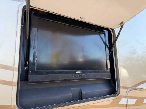 2012 Freightliner XCS Chassis