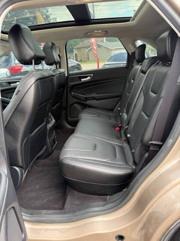 2020 Ford Edge Titanium