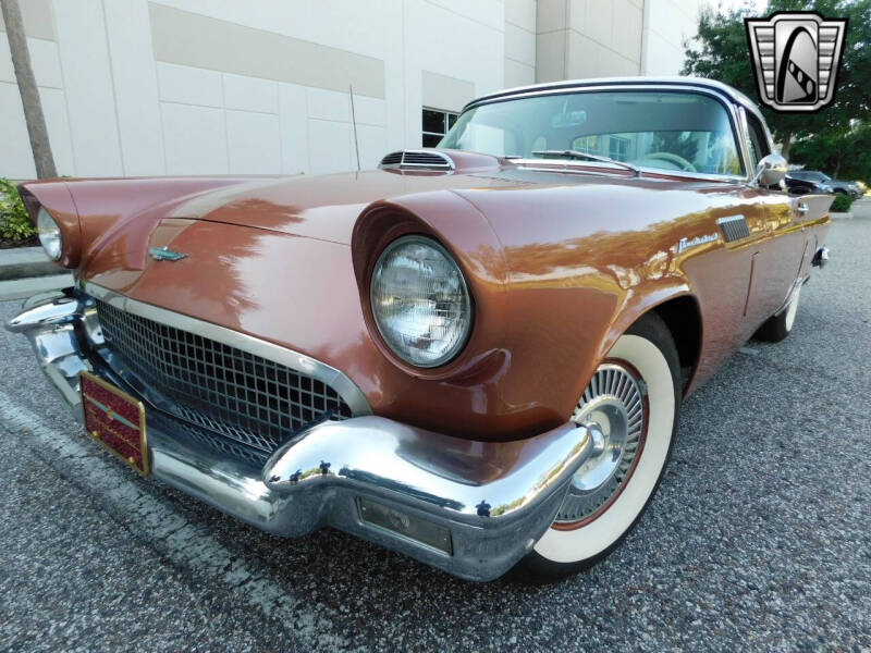 1957 Ford Thunderbird