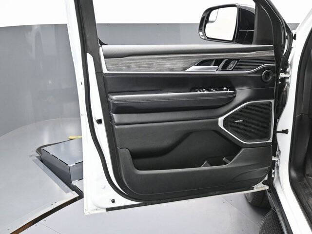 2023 Jeep Wagoneer L Series II