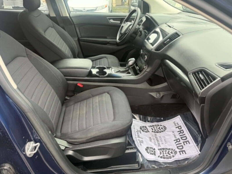 2017 Ford Edge SE