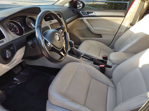 2017 Volkswagen Golf