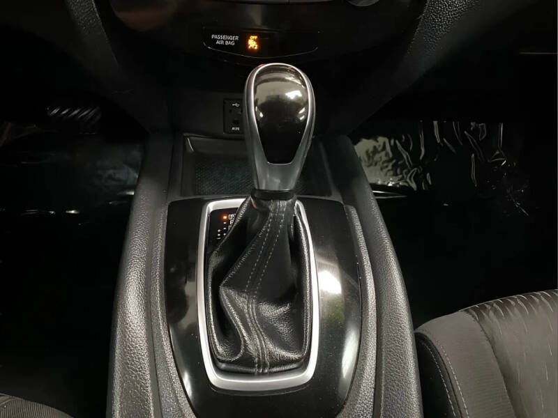 2017 Nissan Rogue S