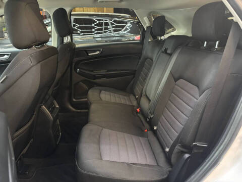 2020 Ford Edge SE