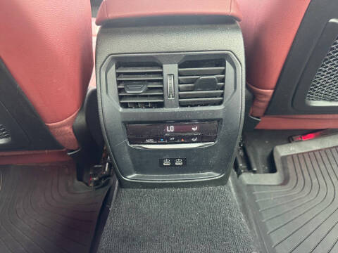 2023 BMW 3 Series 330i