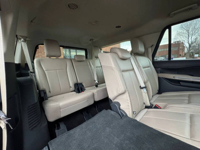 2023 Ford Expedition MAX XLT