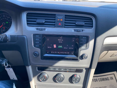 2015 Volkswagen Golf TDI S