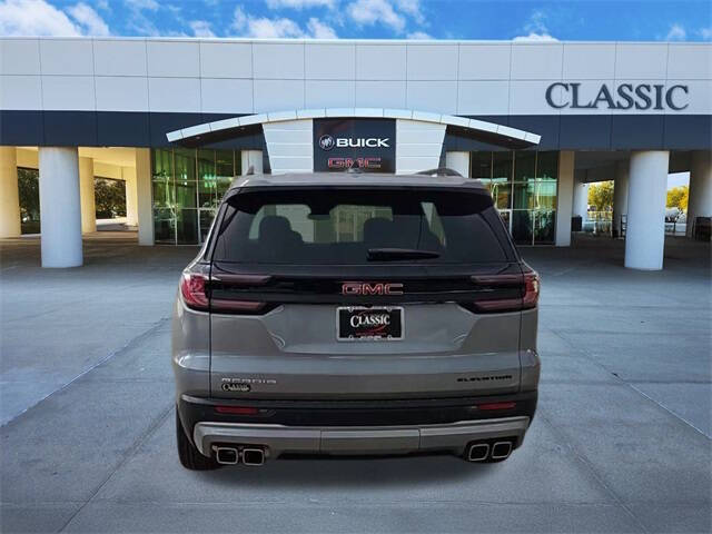 2025 GMC Acadia Elevation