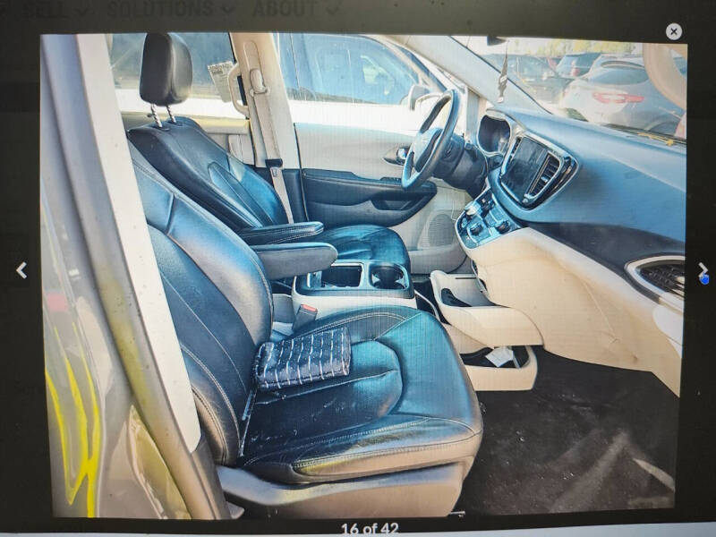 2022 Chrysler Pacifica Touring L