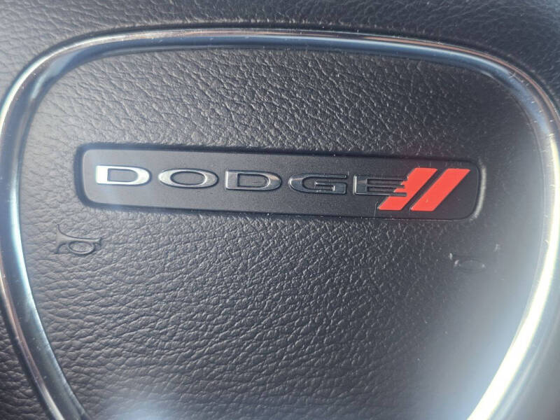 2015 Dodge Challenger SXT