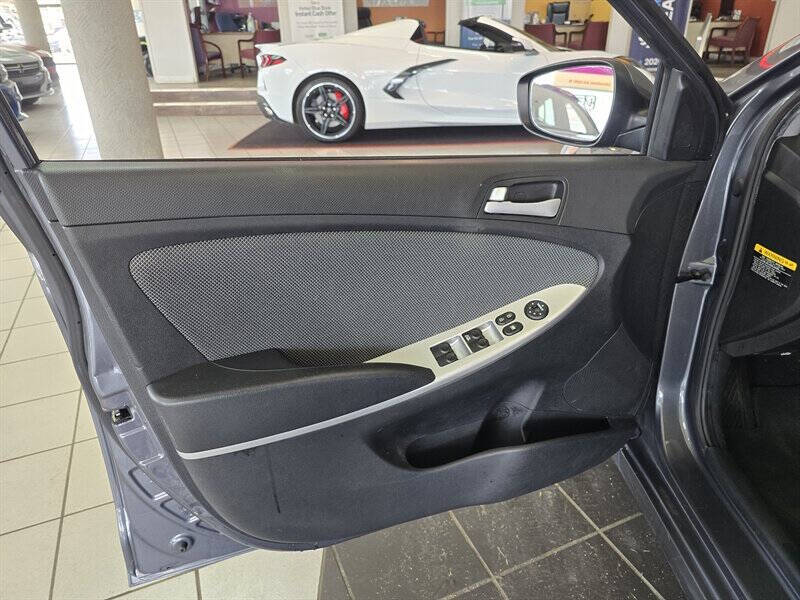 2012 Hyundai Accent GS