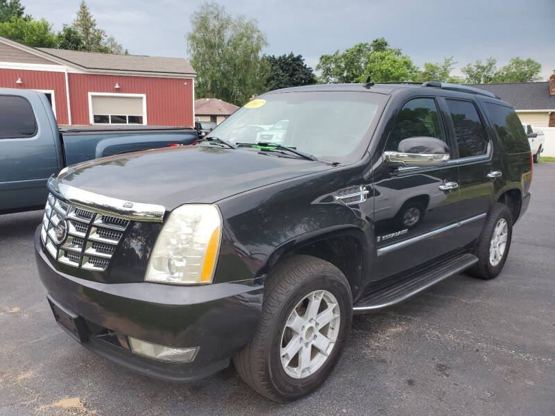 Momber Sales Car Dealer in Sparta, MI